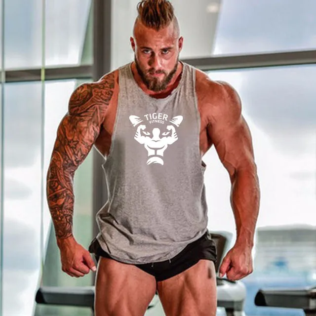 New Bodybuilding Stringer Vest Men's Fitness Apparel Gym Shirt Brand Muscle Vest Workout Cotton Regatas Masculino