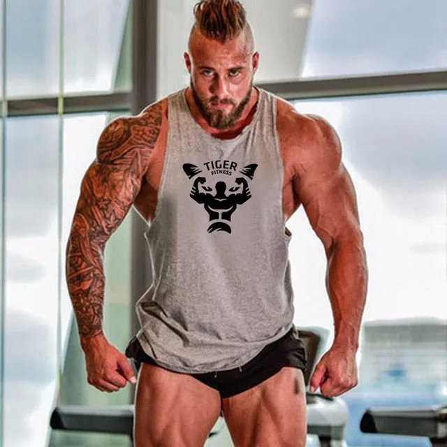 New Bodybuilding Stringer Vest Men's Fitness Apparel Gym Shirt Brand Muscle Vest Workout Cotton Regatas Masculino