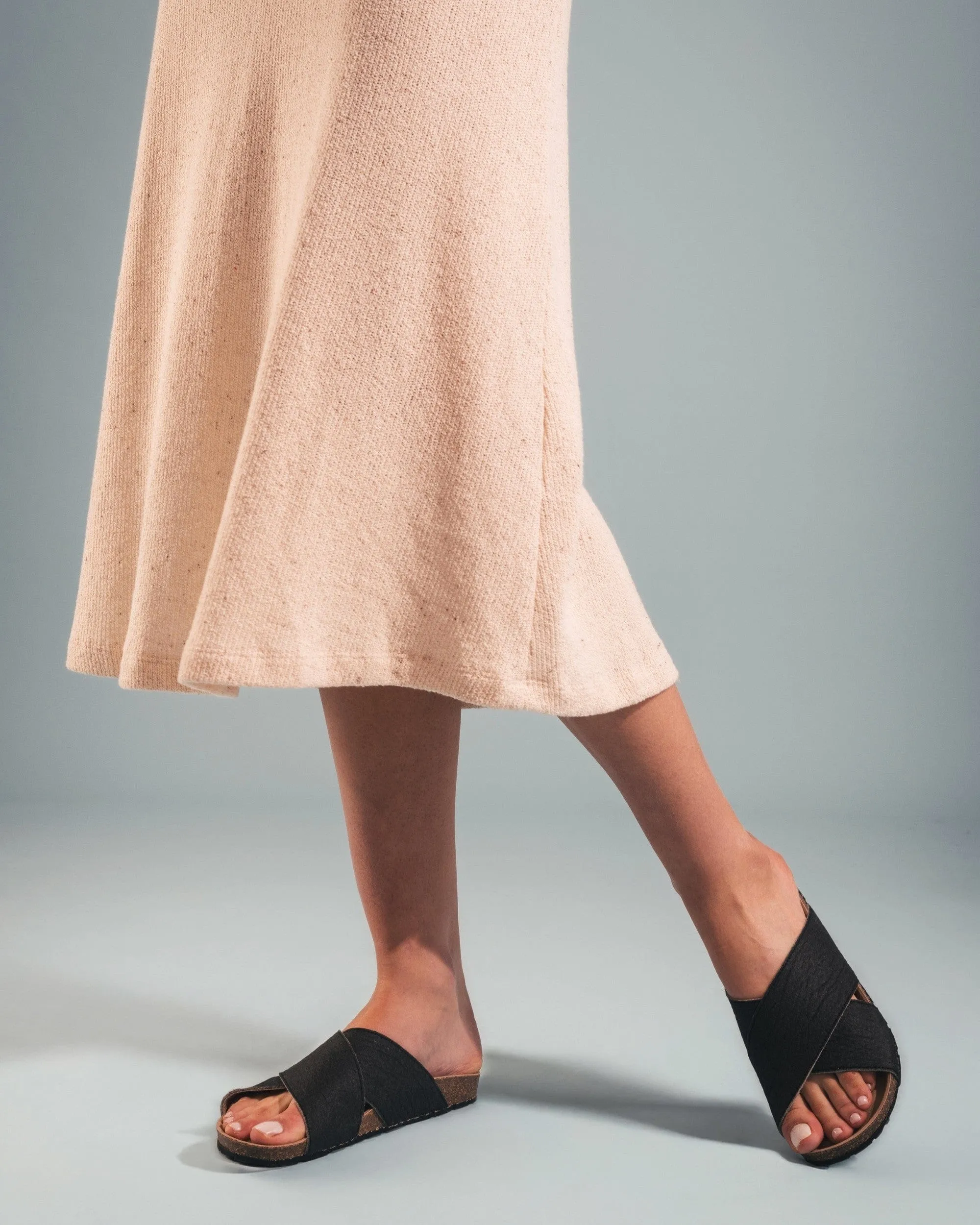Tupai Unisex Pi?atex Vegan Leather Sandals | Black